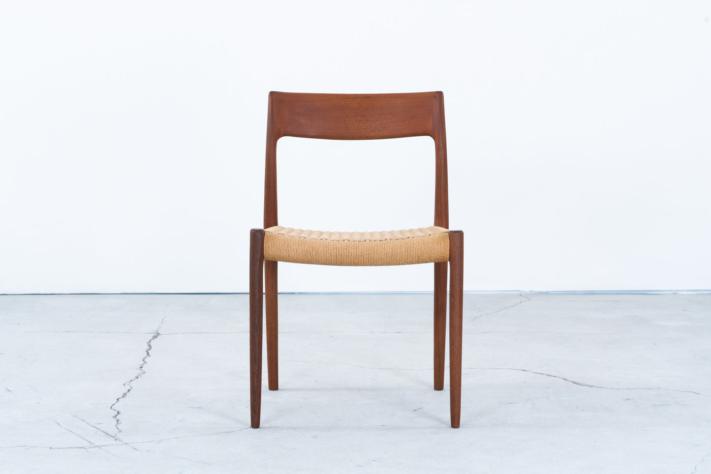 Niels Otto Moller | model.77 dining chair