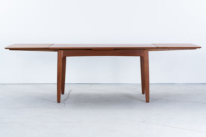 Avend Aage Madsen | dinning table