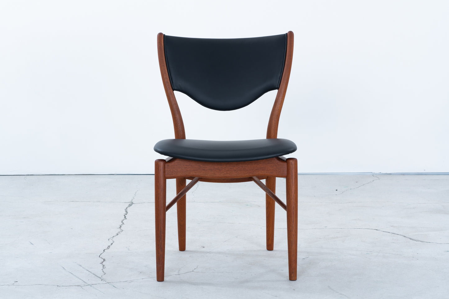 Finn Juhl | BO63 dining chair