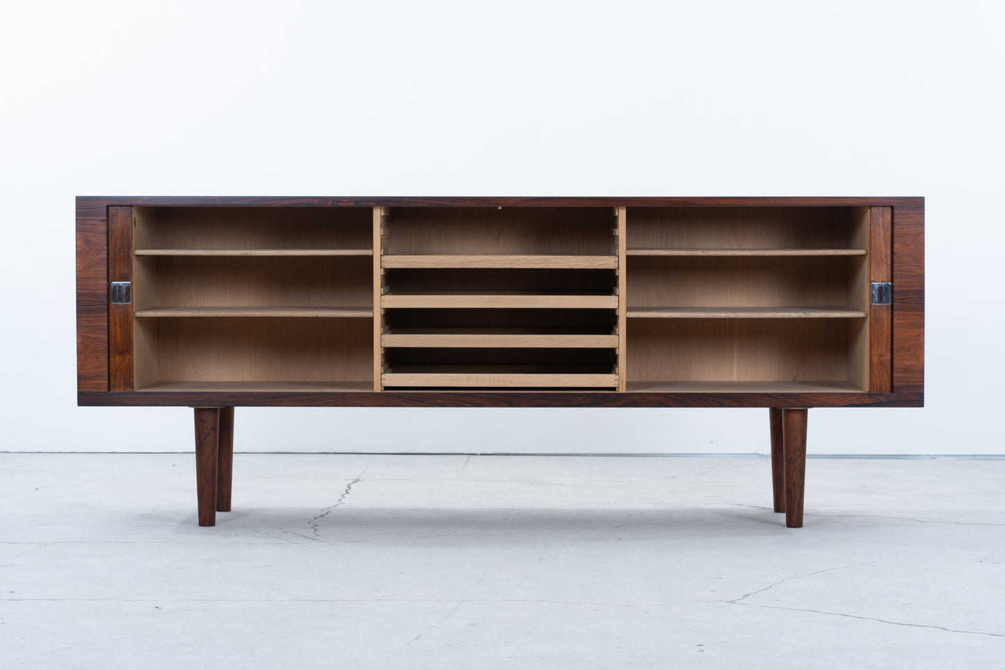 Hans J Wegner | RY25 sideboard