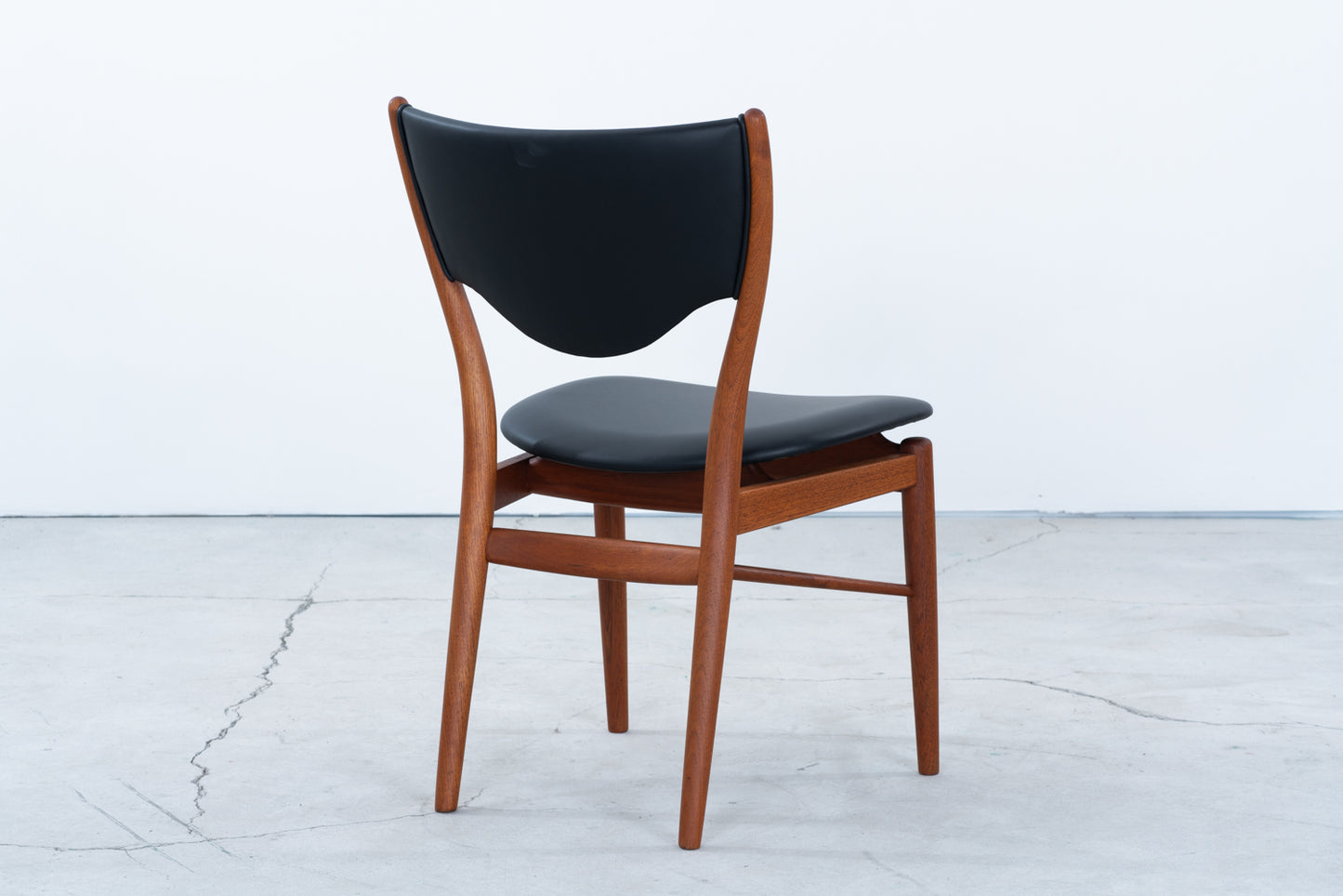 Finn Juhl | BO63 dining chair