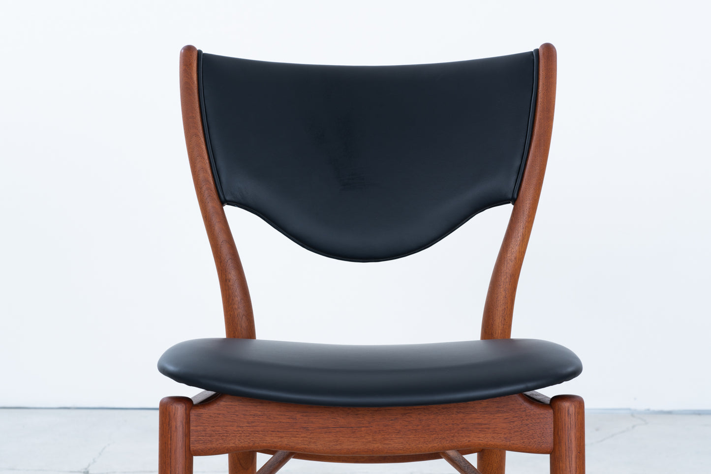 Finn Juhl | BO63 dining chair