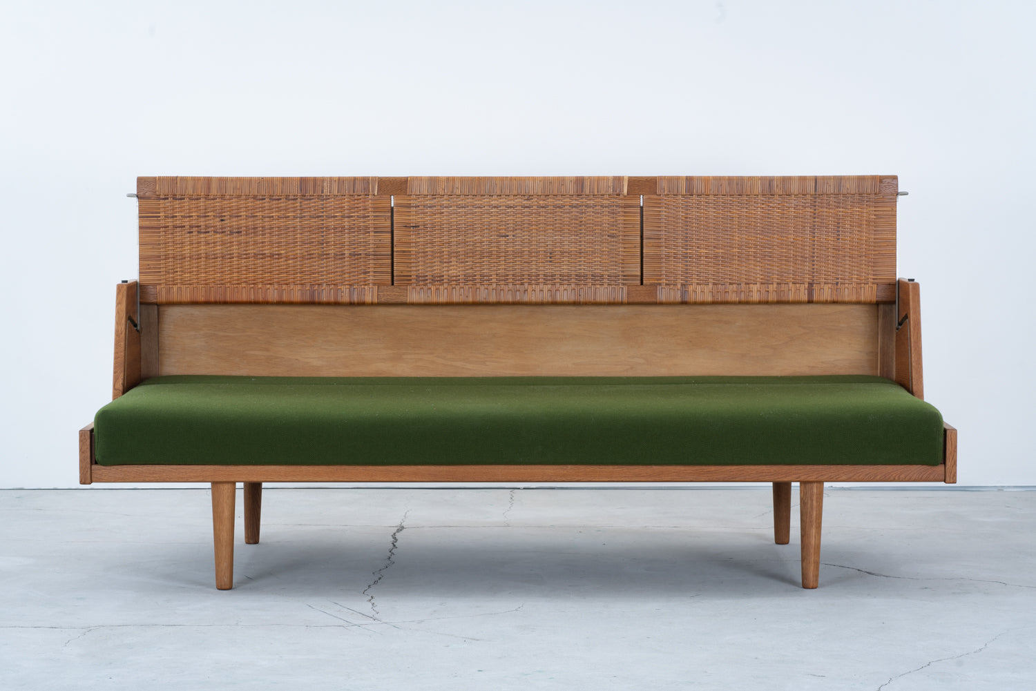 Hans J Wegner | GE6 (GE258) daybed – kaikki gallery