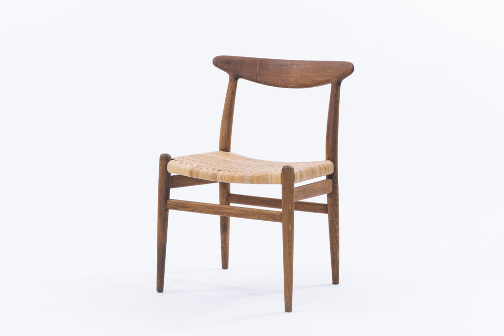 Hans J Wegner | W2 dining chair