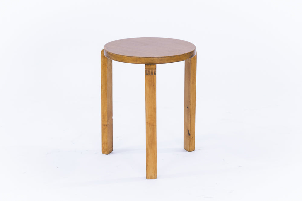 Alvar Aalto  | stool 60 war-leg