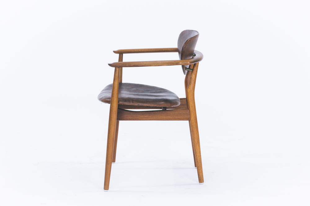 Finn Juhl   | NV55 arm chair early model