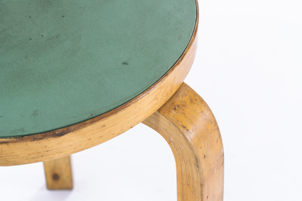 Alvar Aalto | stool 60 green linoleum